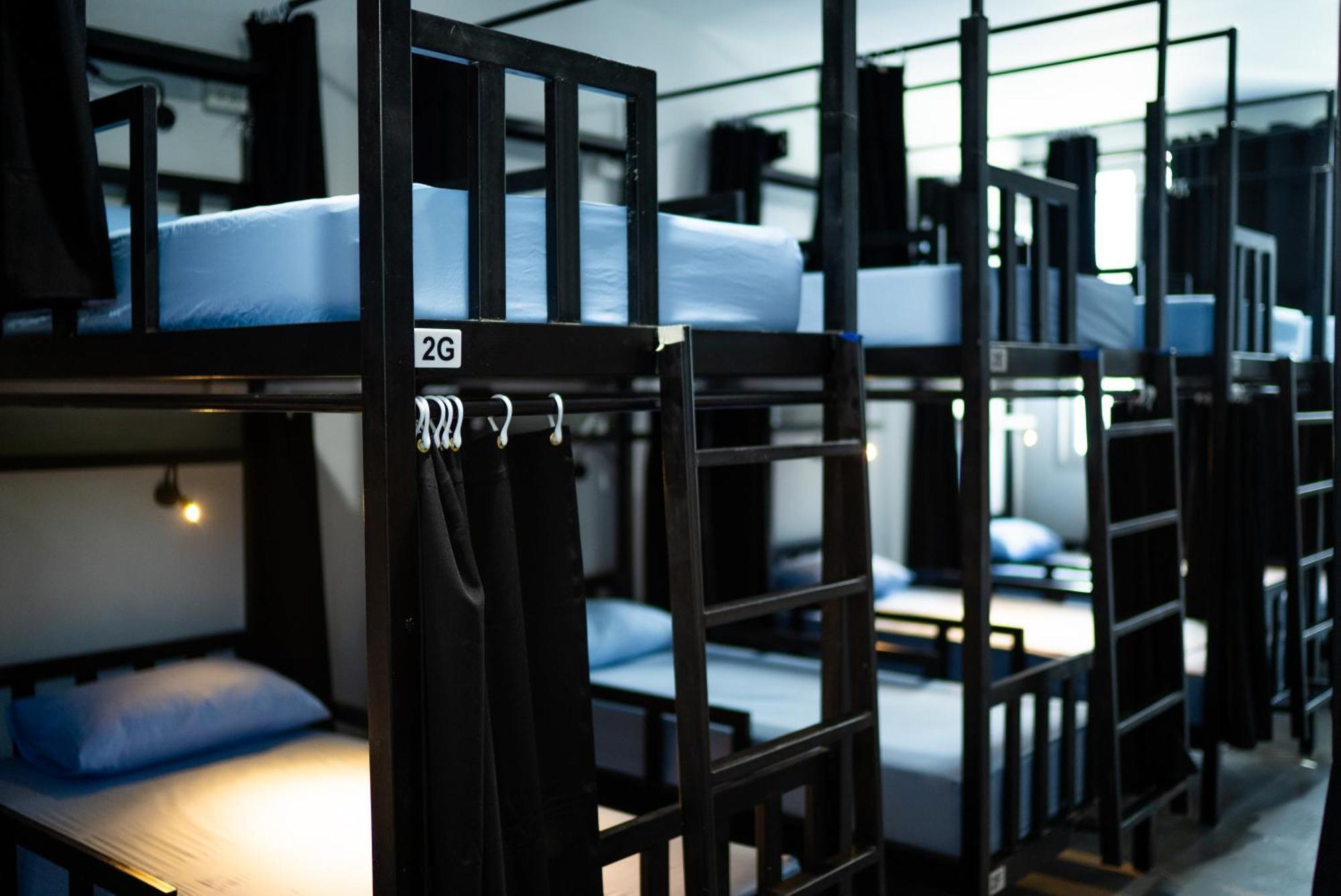 Bad Monkey Samui Hostel หาดเฉวง ภายนอก รูปภาพ