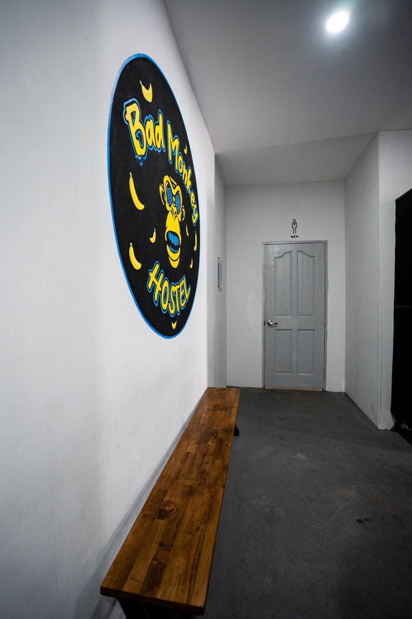 Bad Monkey Samui Hostel หาดเฉวง ภายนอก รูปภาพ